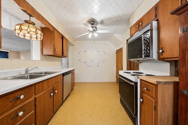 423 Huntingdon Rd