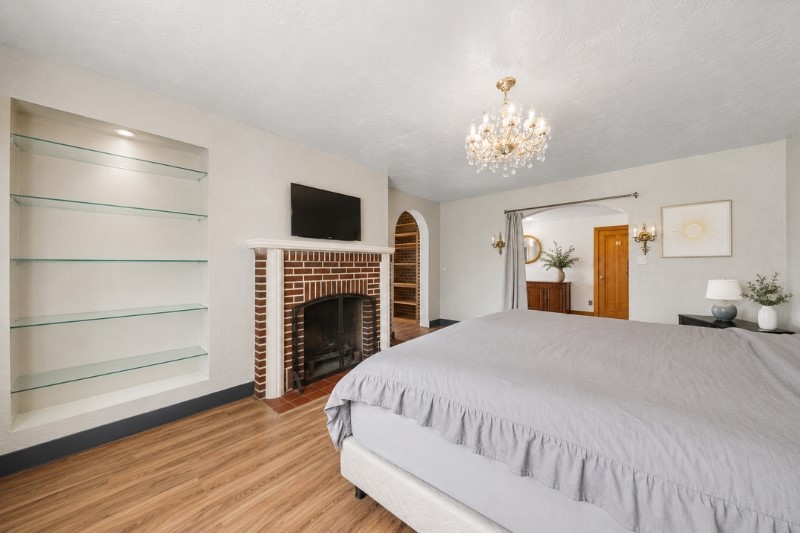 423 Huntingdon Rd
