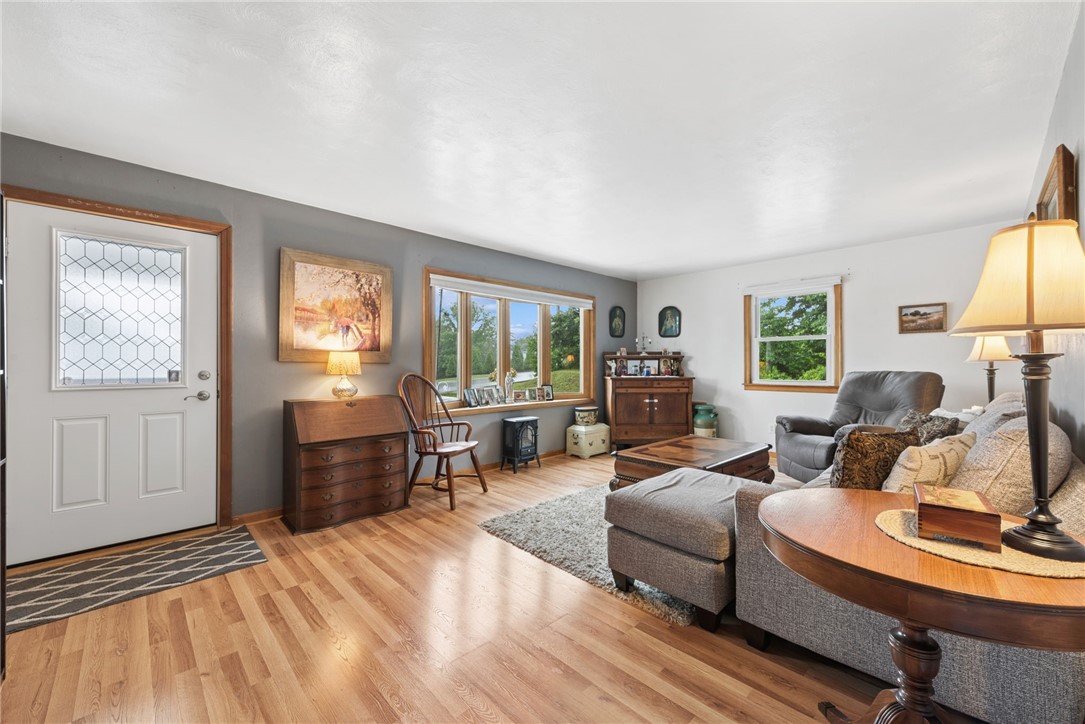 32 John Dr