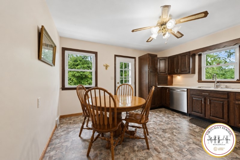 32 John Dr