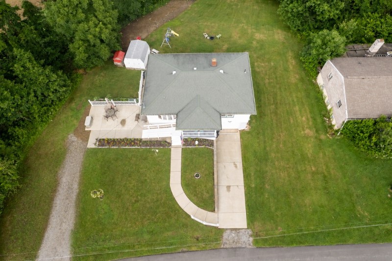 32 John Dr