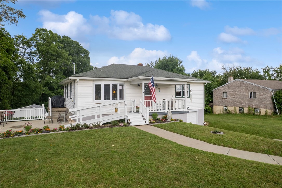 32 John Dr