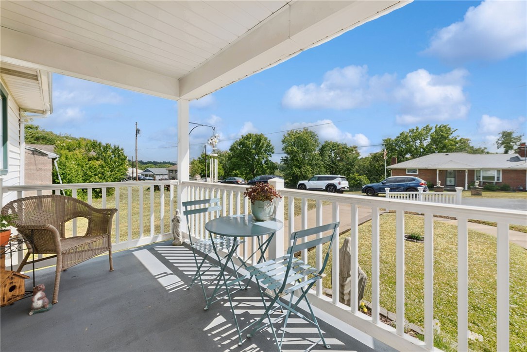 32 John Dr