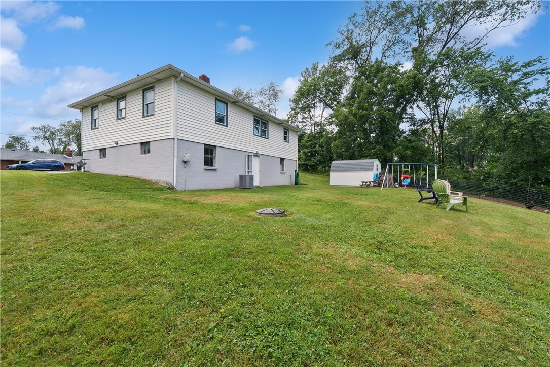 32 John Dr