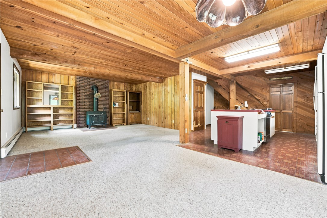 3109 Lake Rd