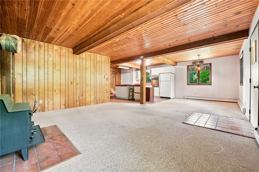 3109 Lake Rd