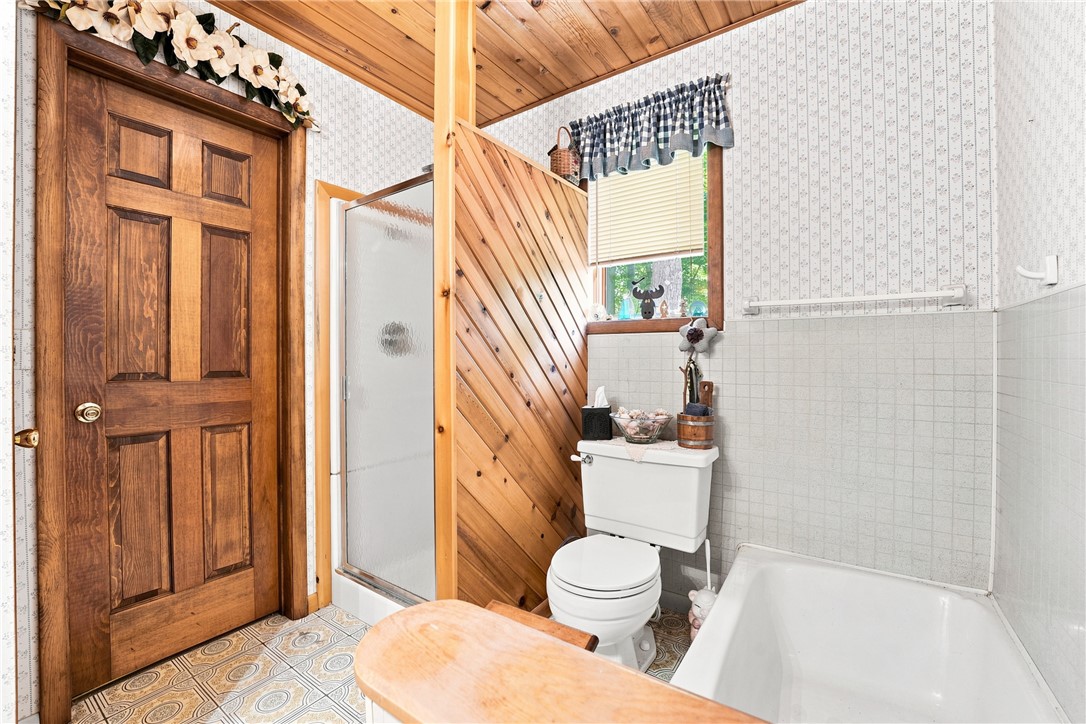 3109 Lake Rd