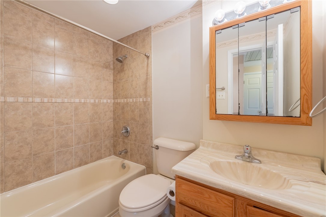 200 Foxcroft Rd