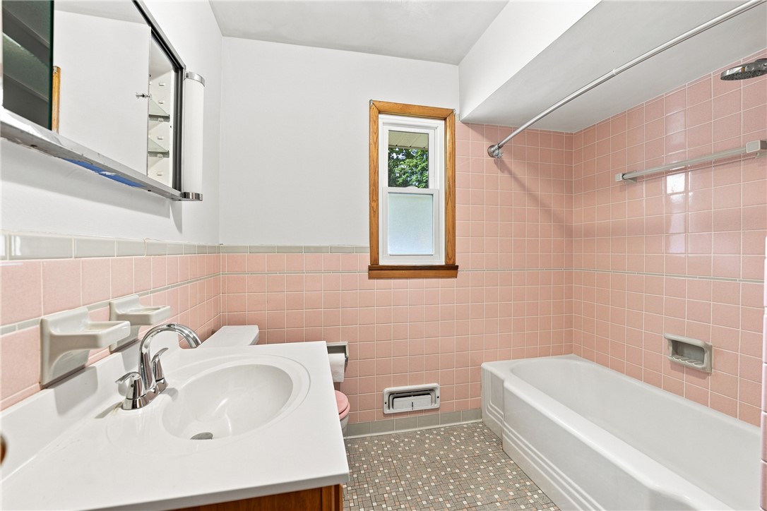 322 Fredrick Dr
