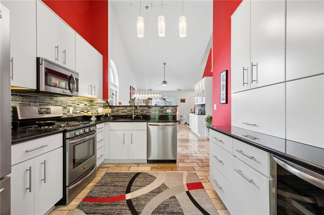 227 Saddlebrook Dr