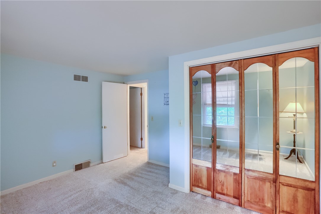 163 Chapel Dr
