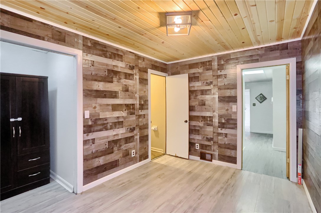 163 Chapel Dr