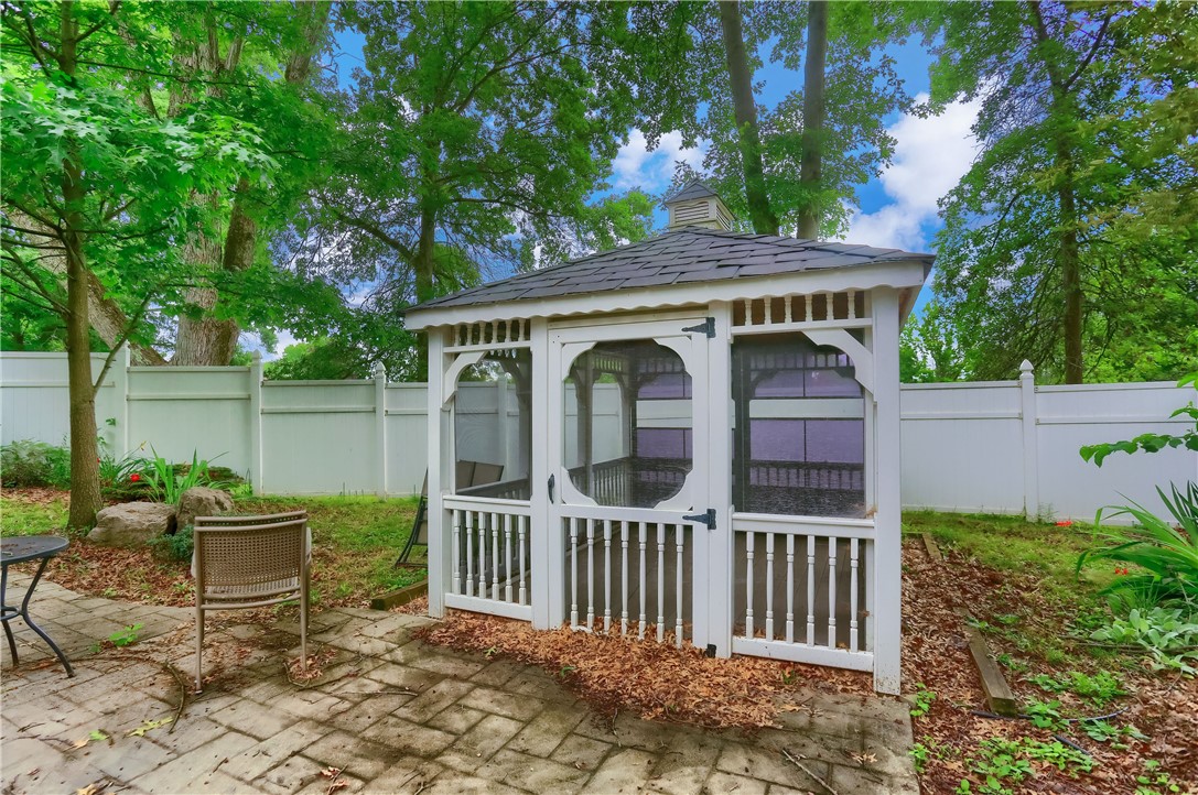 163 Chapel Dr