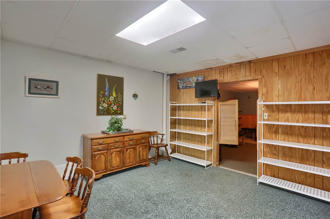 163 Chapel Dr