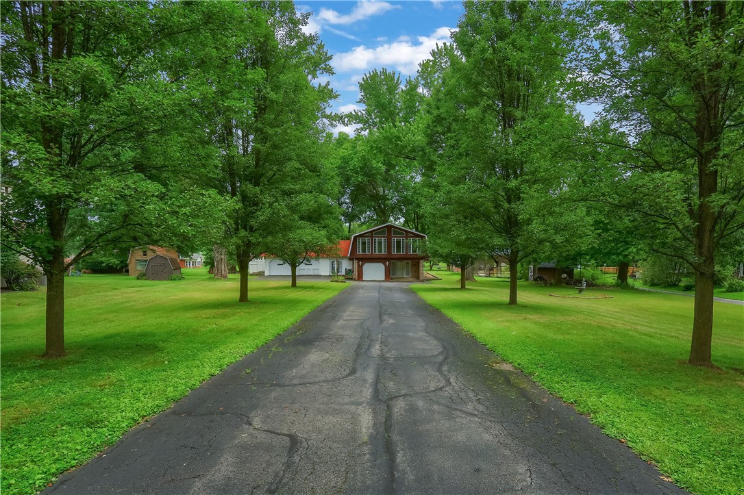 163 Chapel Dr