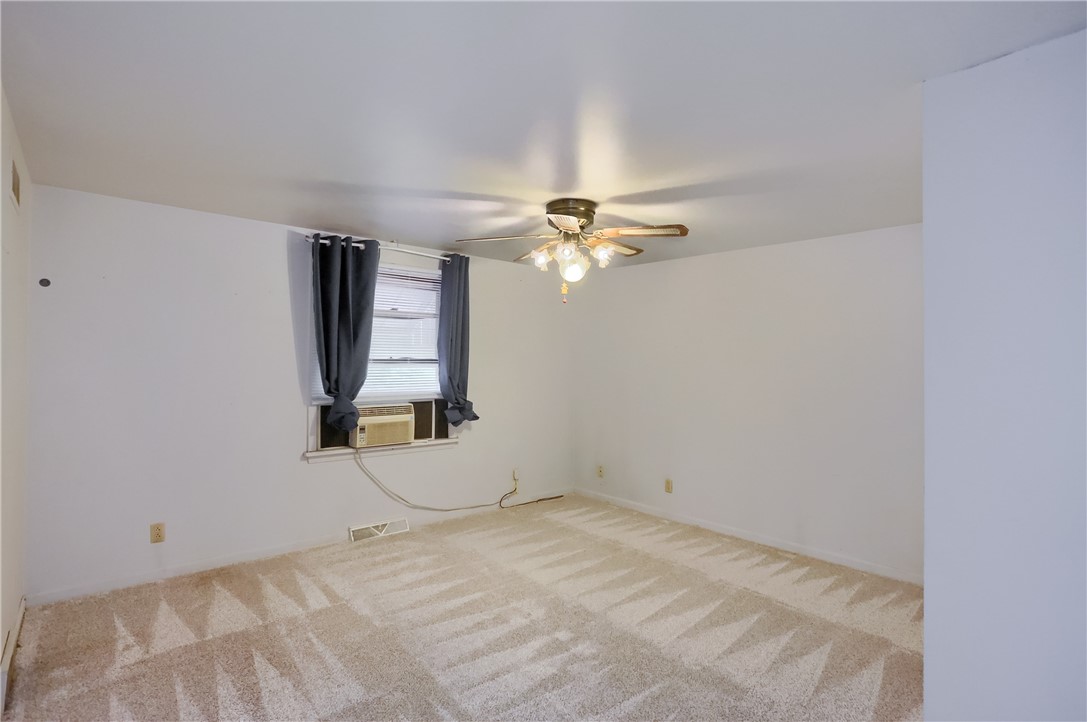 163 Chapel Dr