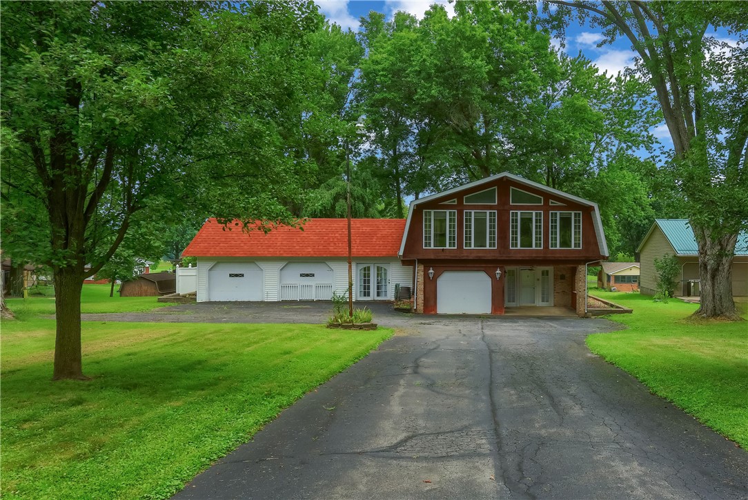 163 Chapel Dr