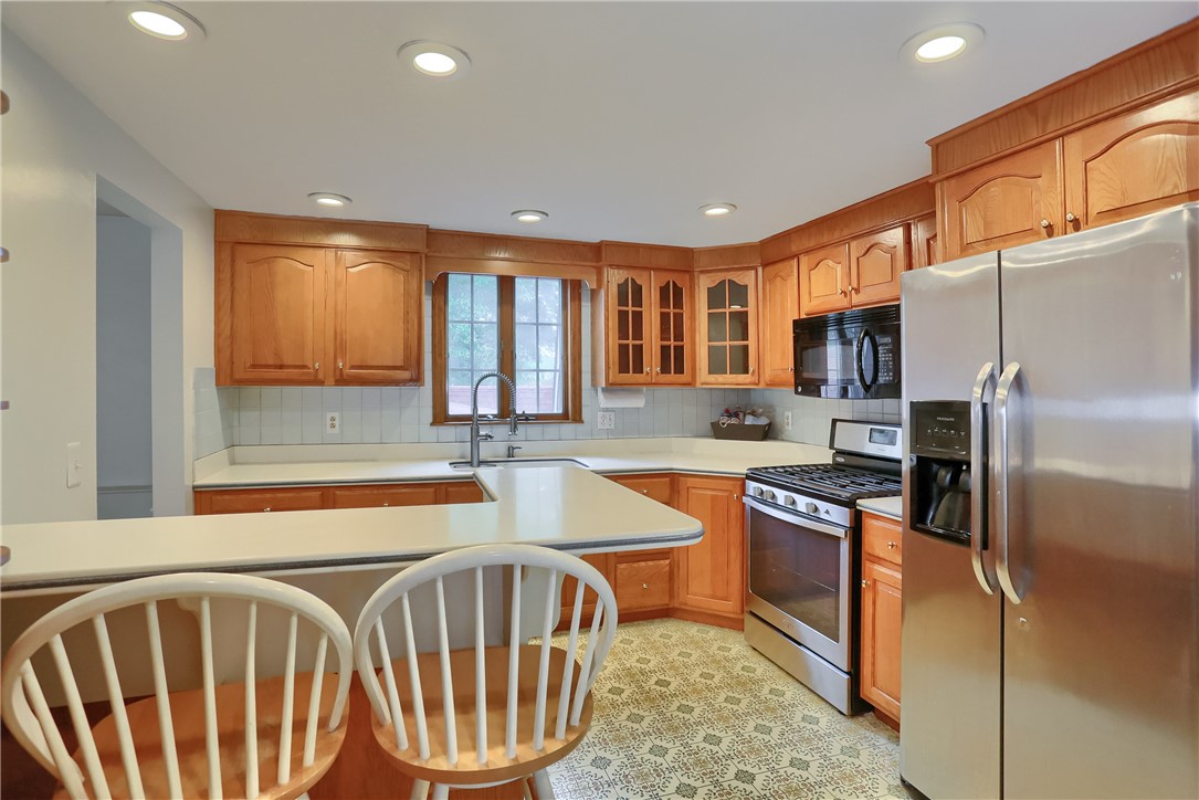 163 Chapel Dr