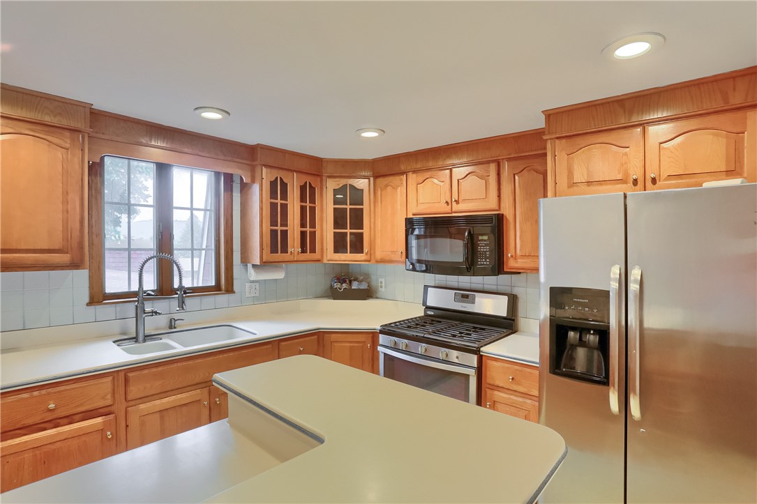 163 Chapel Dr