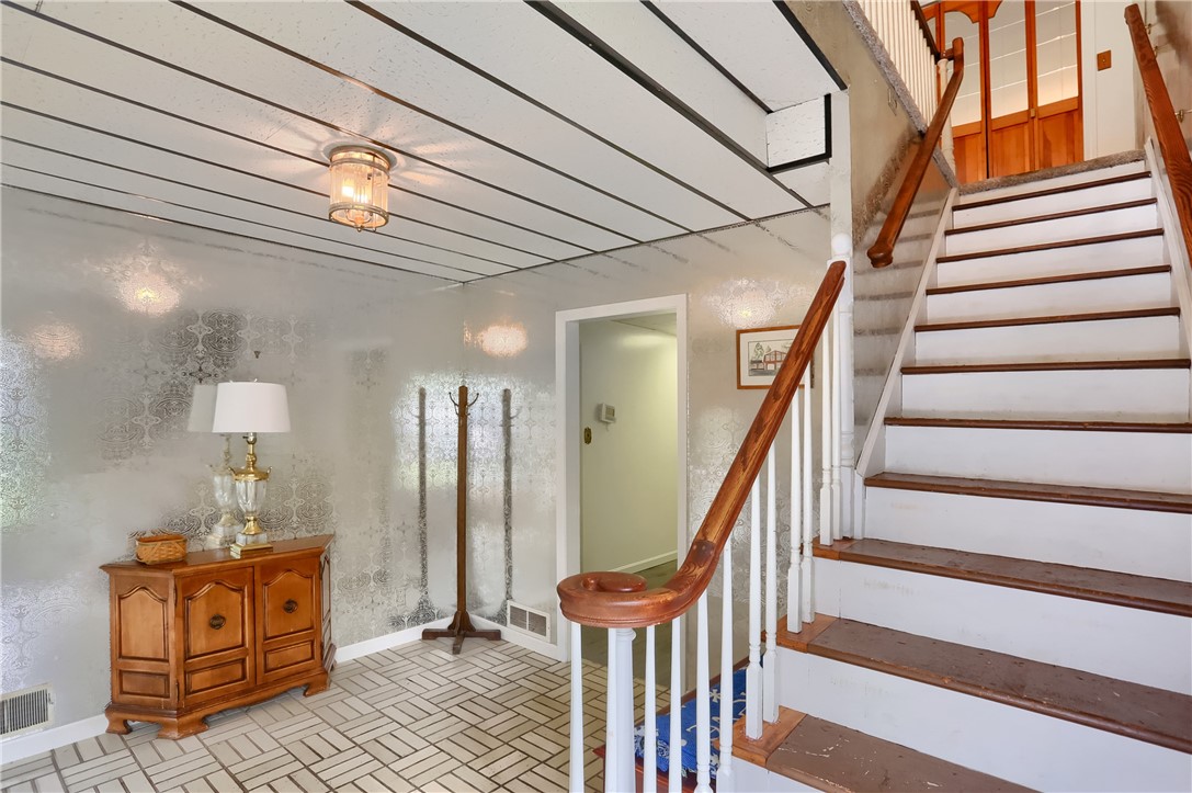 163 Chapel Dr
