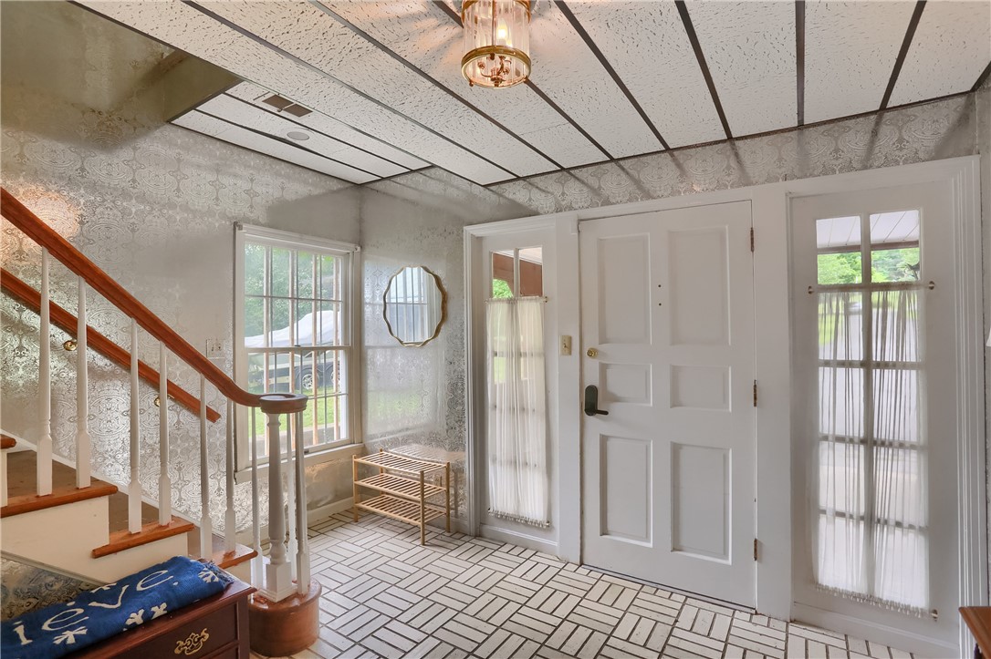 163 Chapel Dr