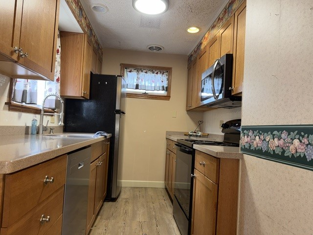 253 Service Ave