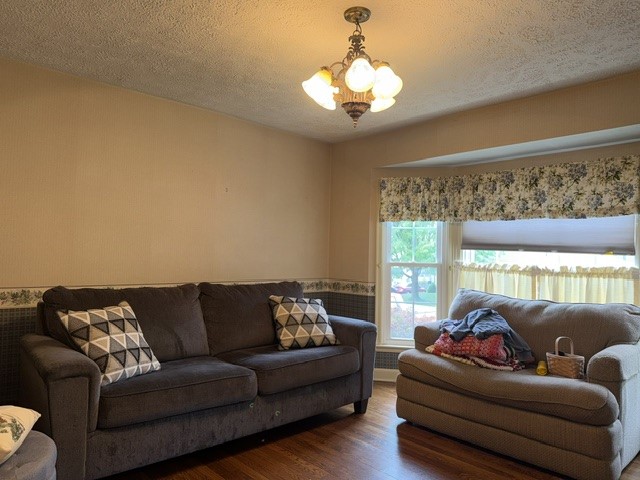 253 Service Ave