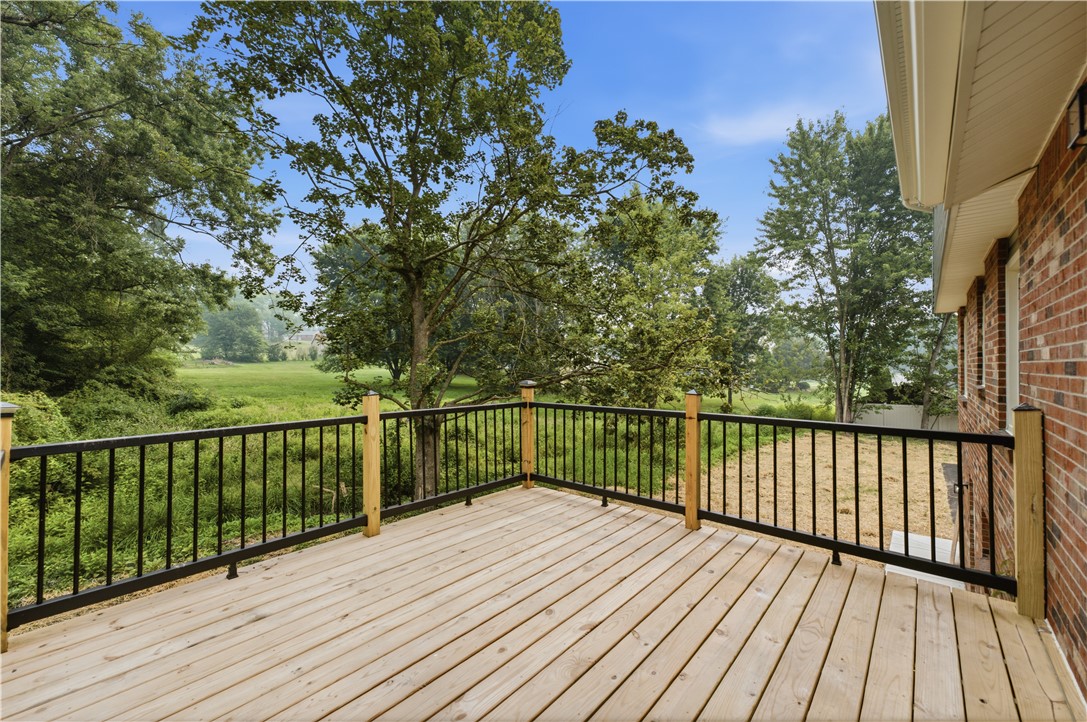 107 Colonial Way