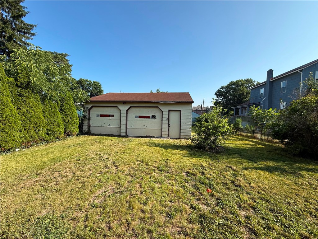 303 E Lutton Street