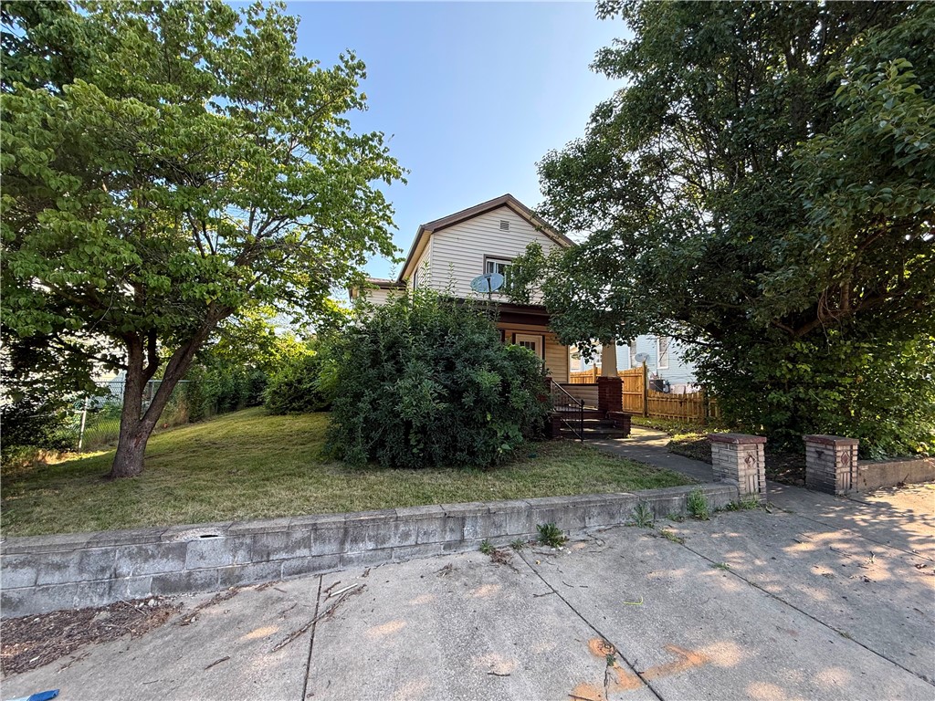 303 E Lutton Street