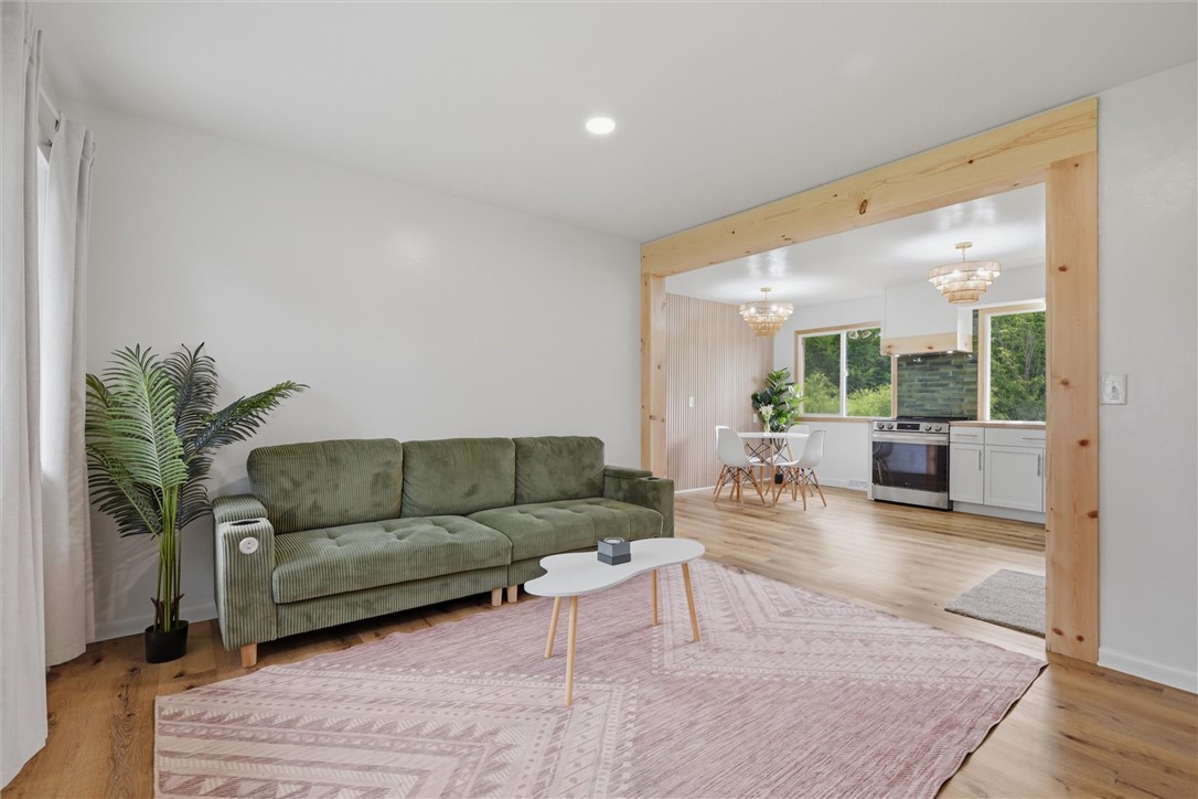 2251 Mercer West Middlesex Rd