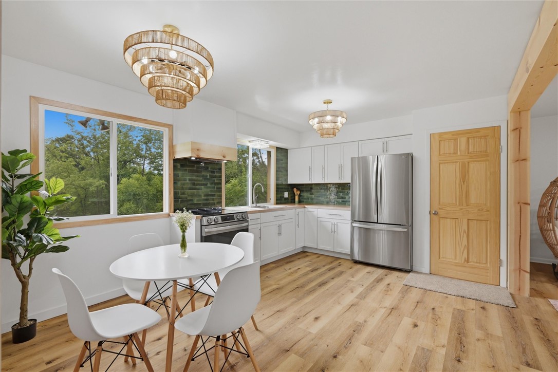 2251 Mercer West Middlesex Rd