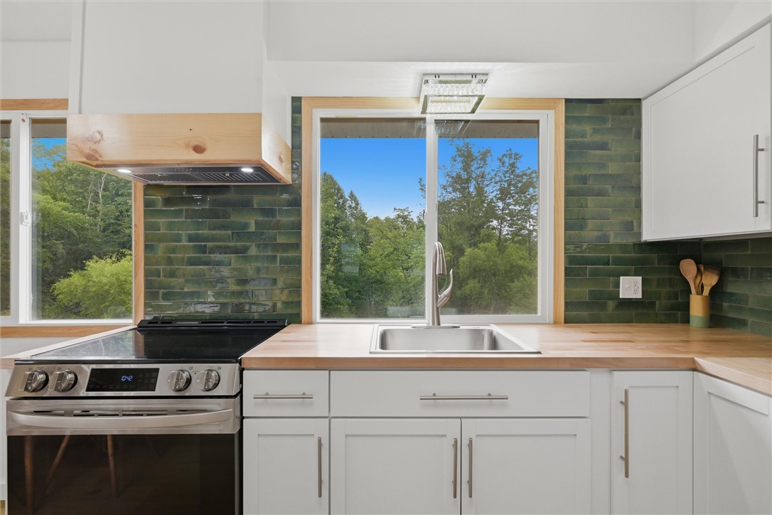 2251 Mercer West Middlesex Rd