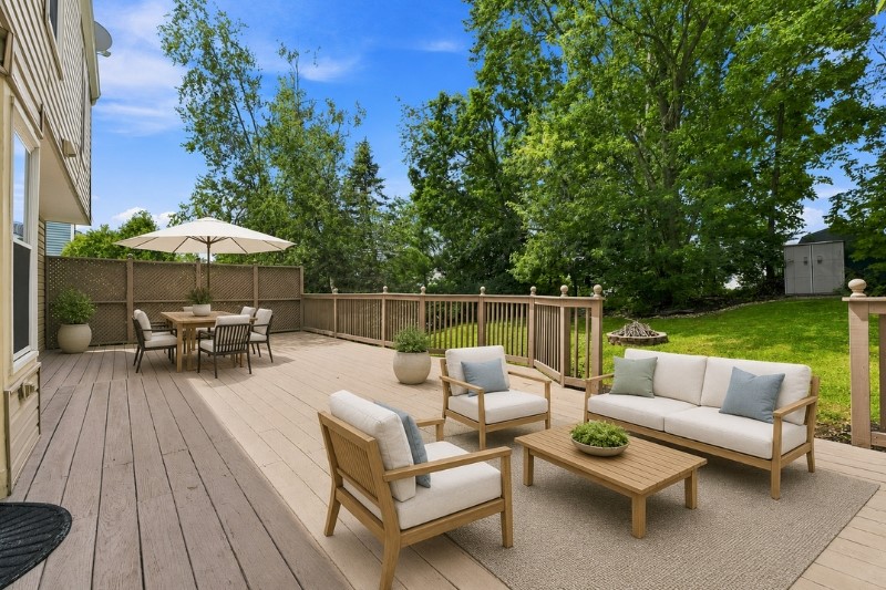 9103 Timberglen Dr