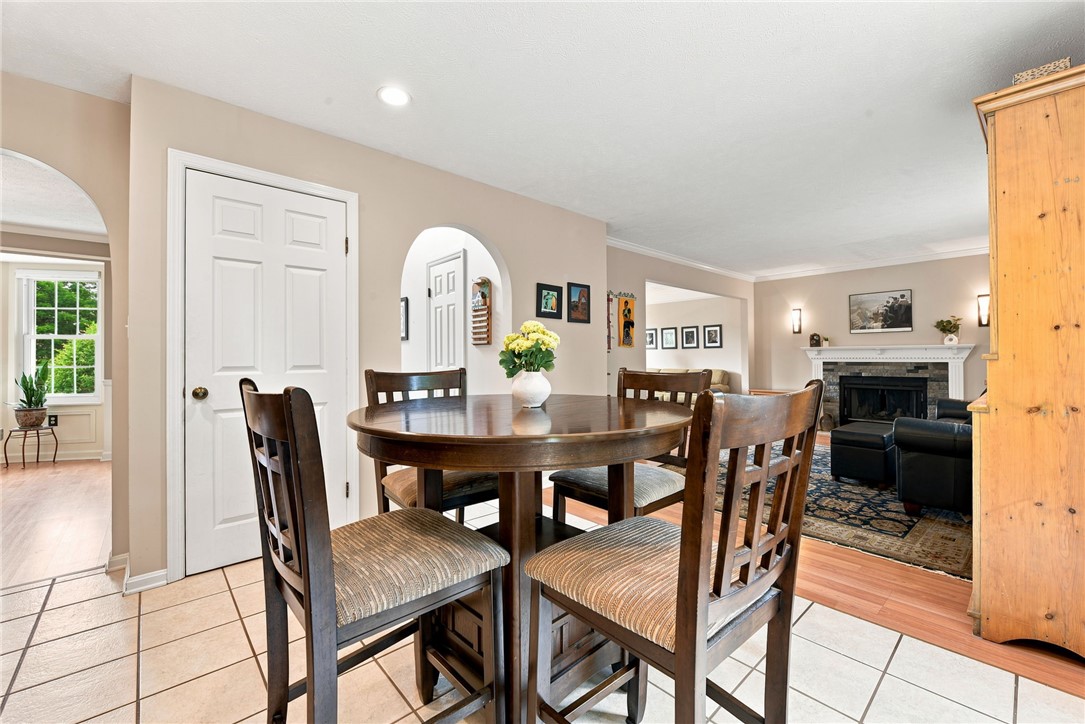 9103 Timberglen Dr