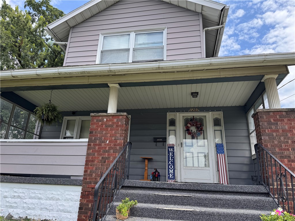 1207 Huron Ave