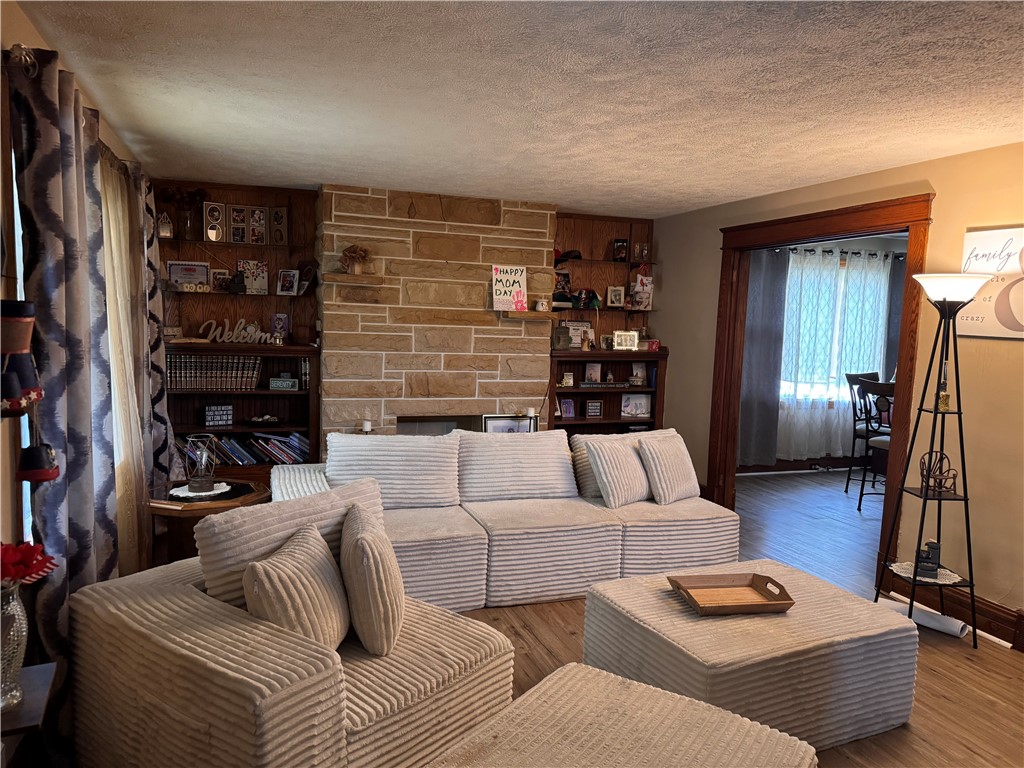 1207 Huron Ave