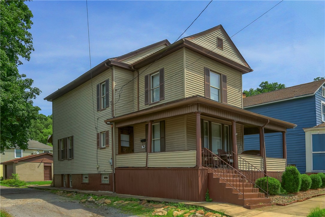 409 E Reynolds St