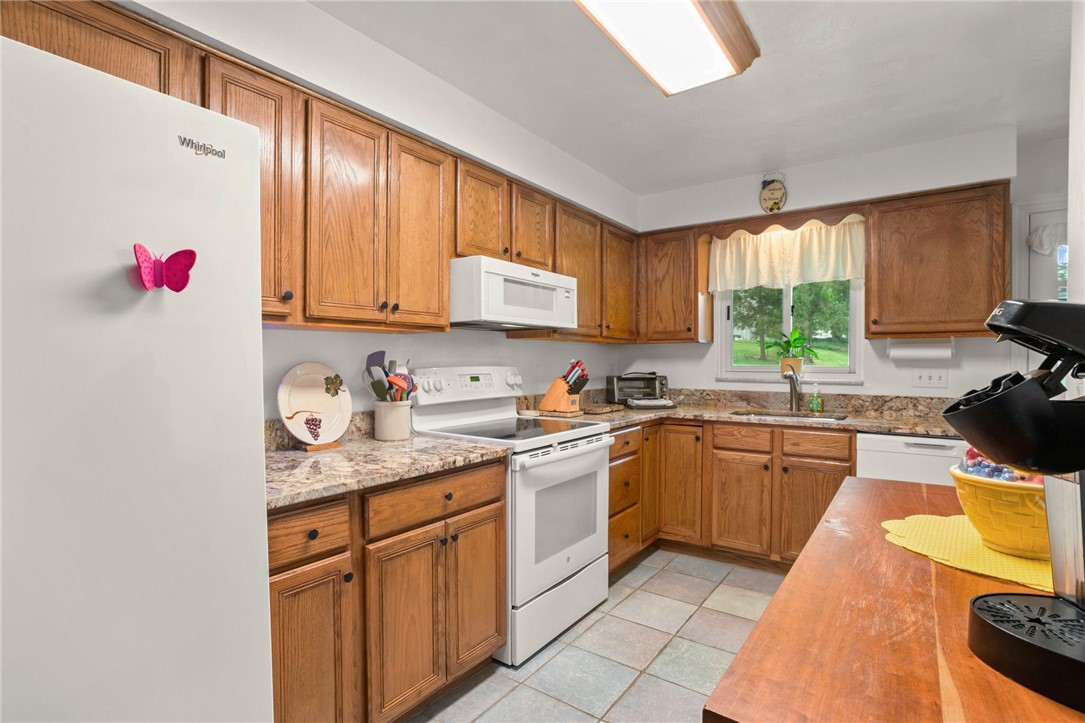 449 Emerald Dr