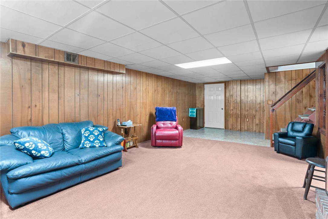 449 Emerald Dr