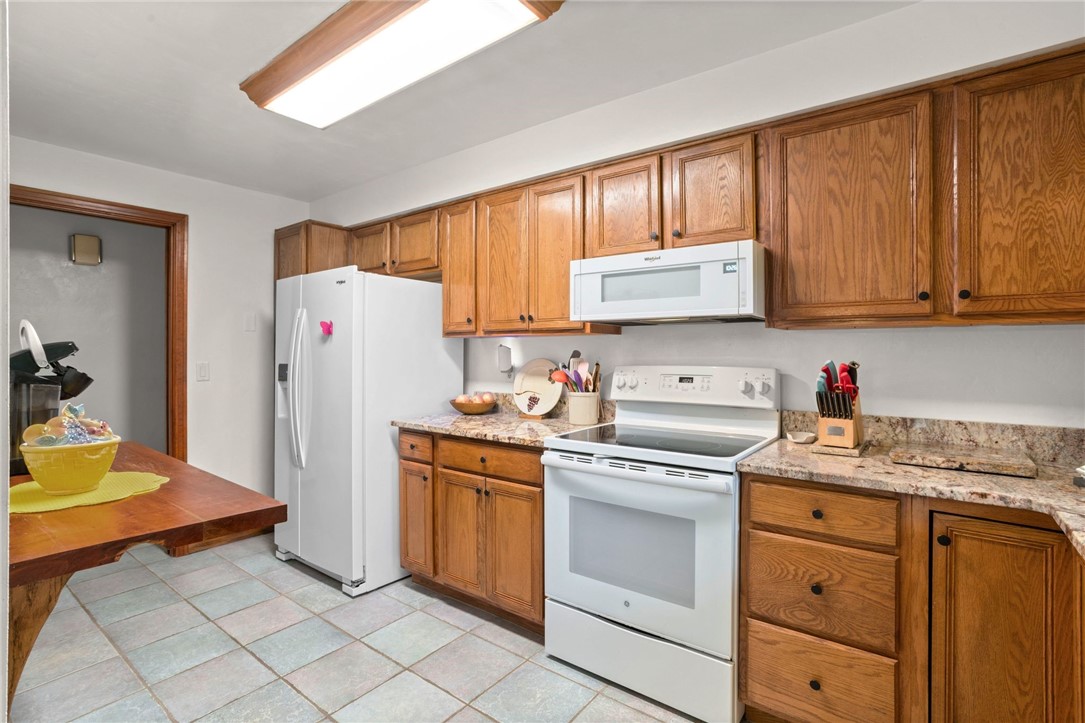 449 Emerald Dr