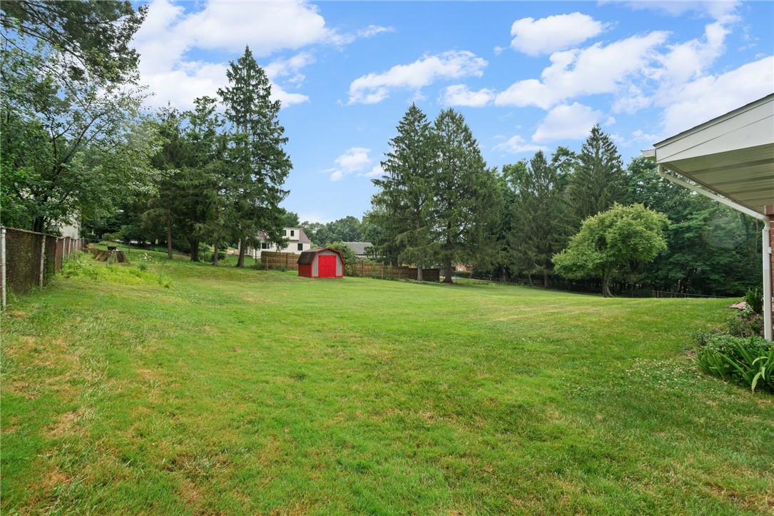 449 Emerald Dr