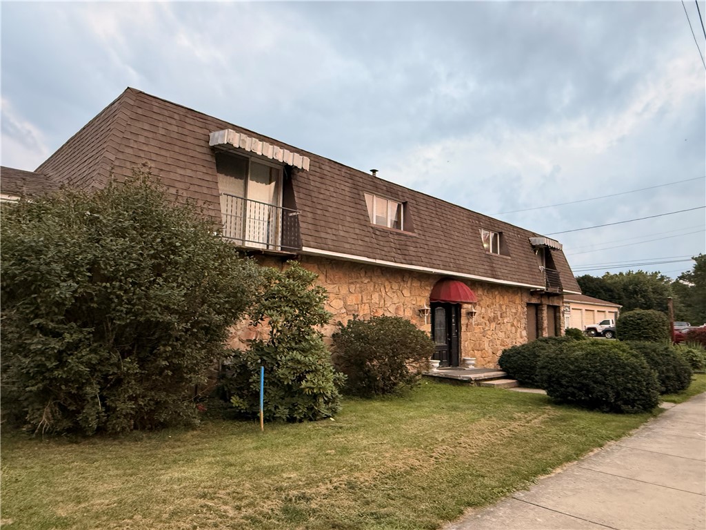 318 Main St