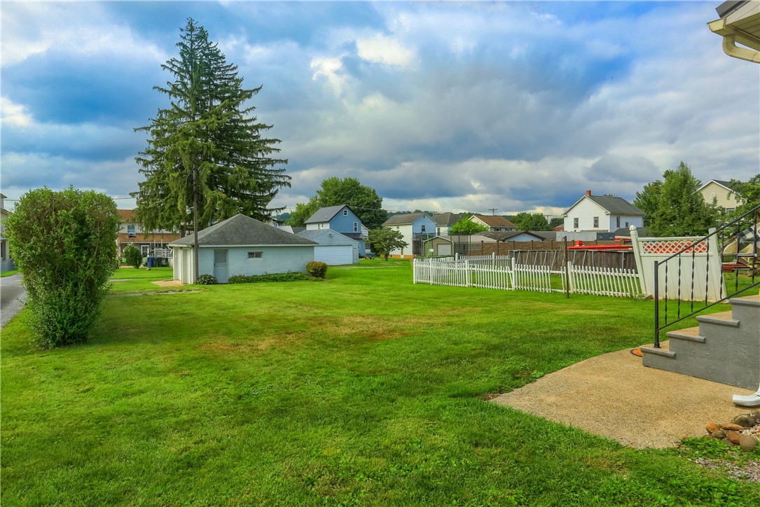321 Hazel Ave