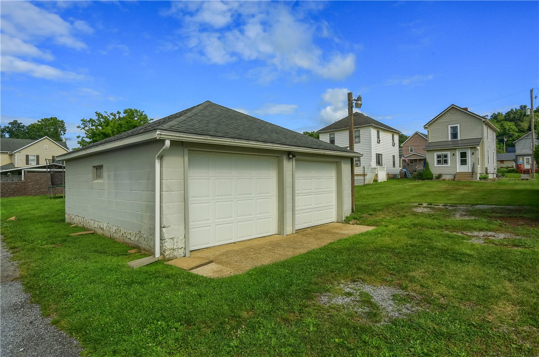 321 Hazel Ave