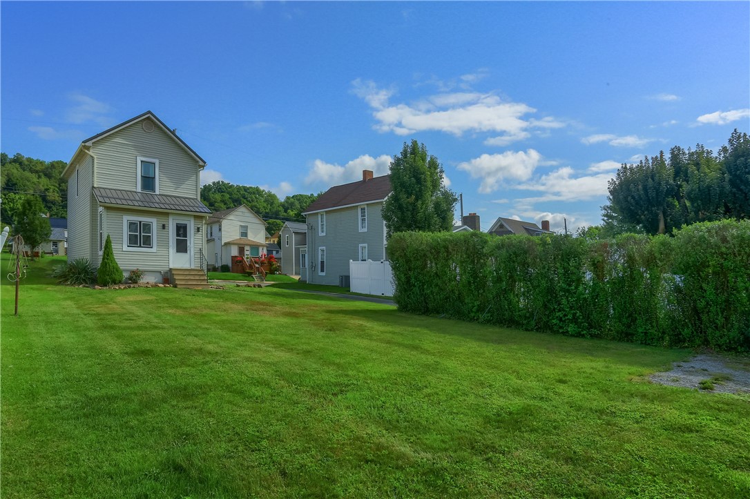 321 Hazel Ave