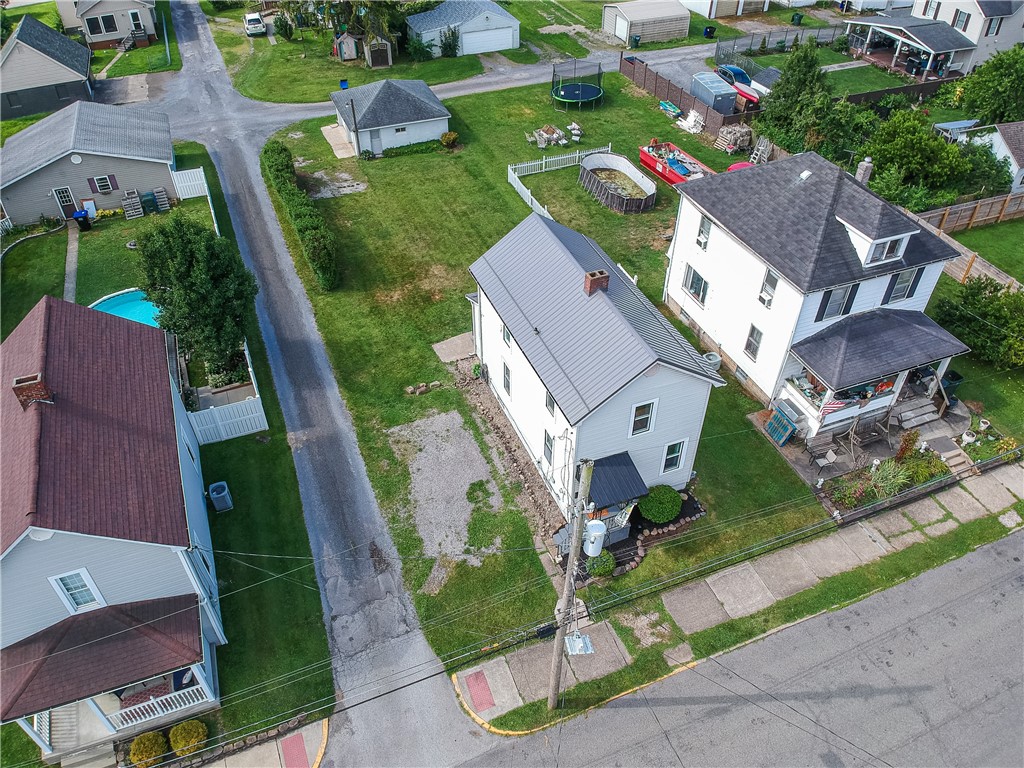 321 Hazel Ave