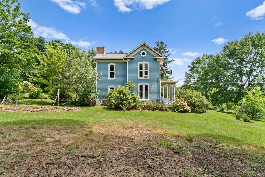 275 Wolfe Ln