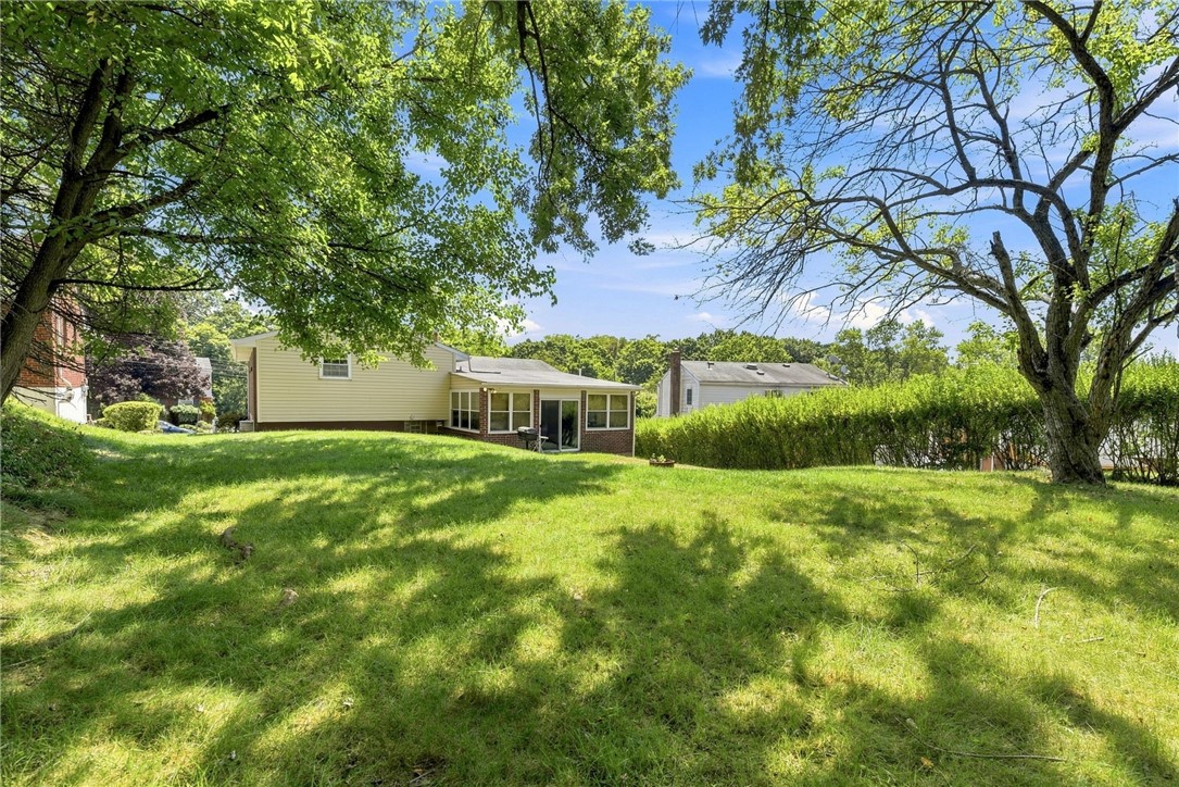 167 Crescent Gardens Dr