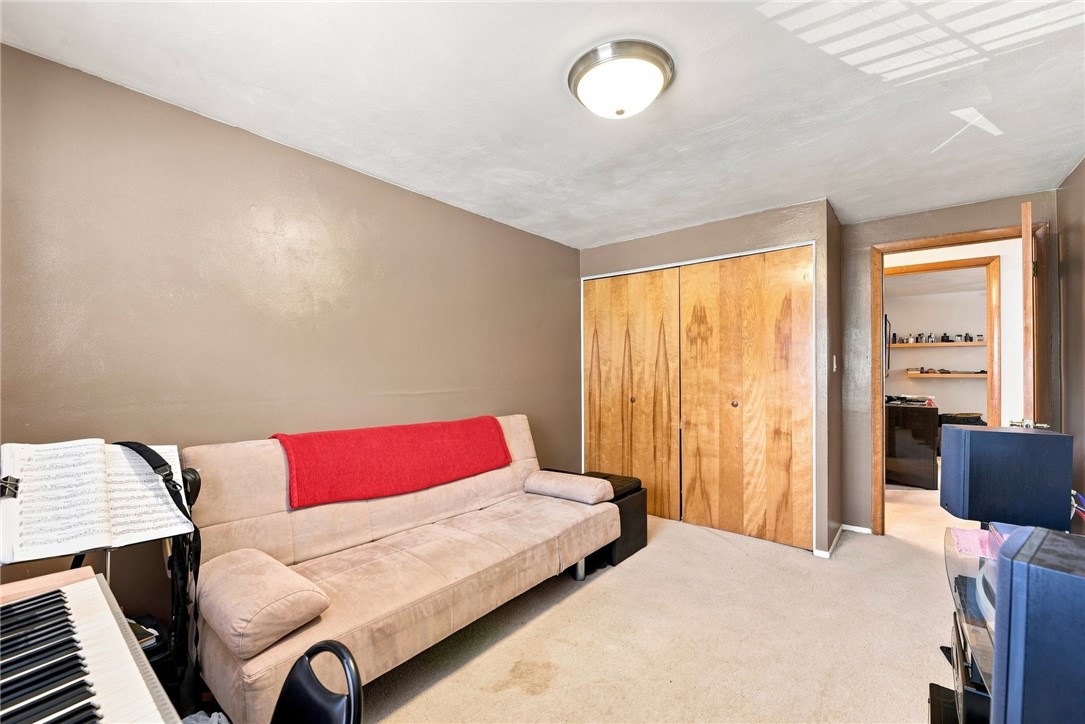 167 Crescent Gardens Dr